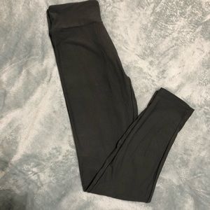 NWOT Lularoe gray One Size (OS) leggings